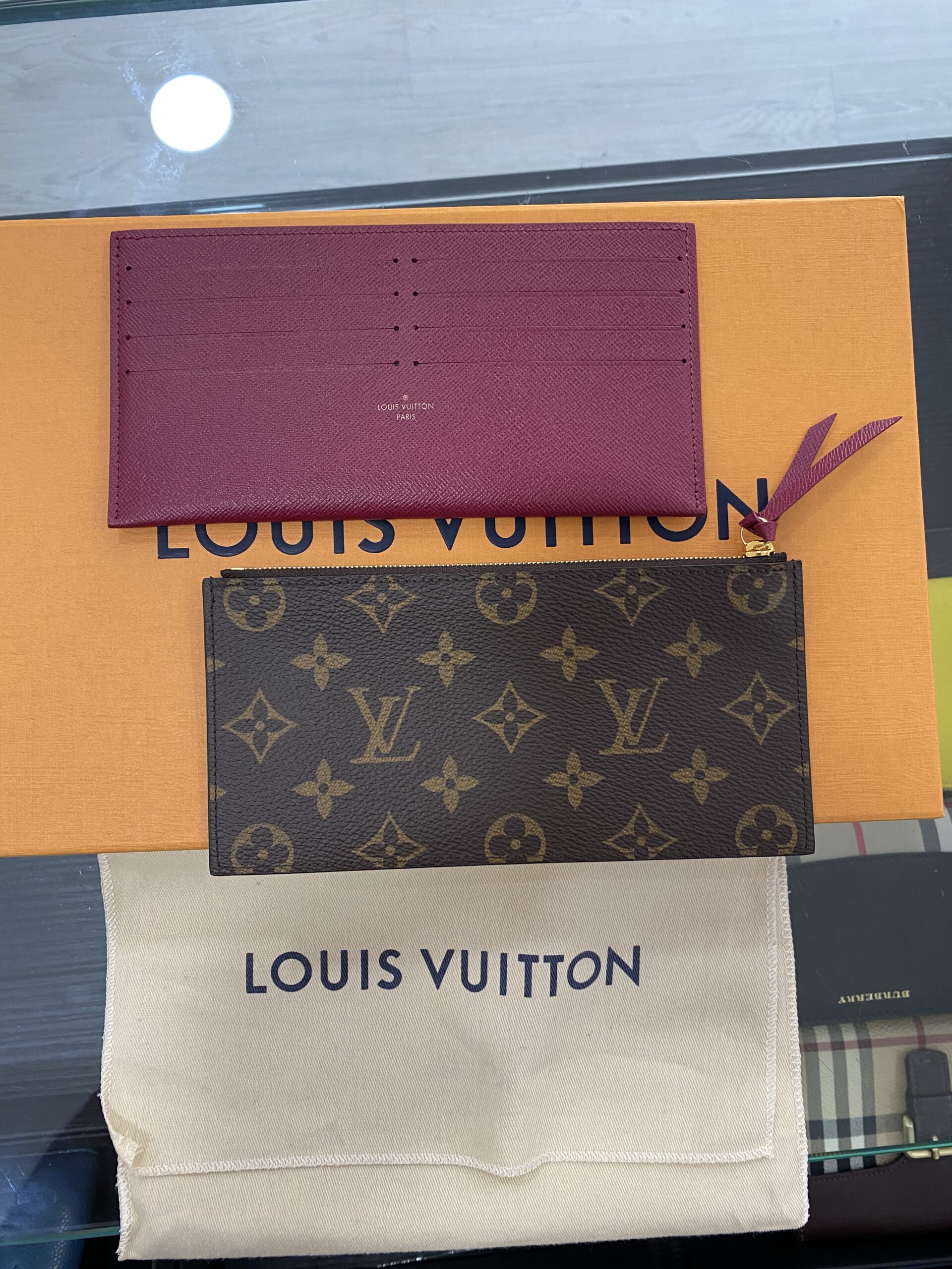 Louis Vuitton Felicie Portafoglio e portacarte